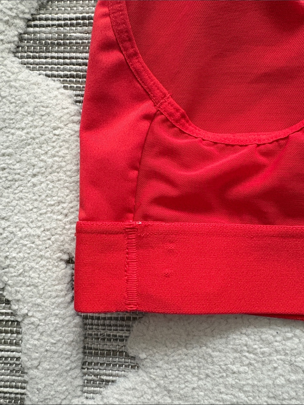 Victoria's Secret Bright Red Racerback Sports Bra with Lattice Accents - Picture 4 of 7